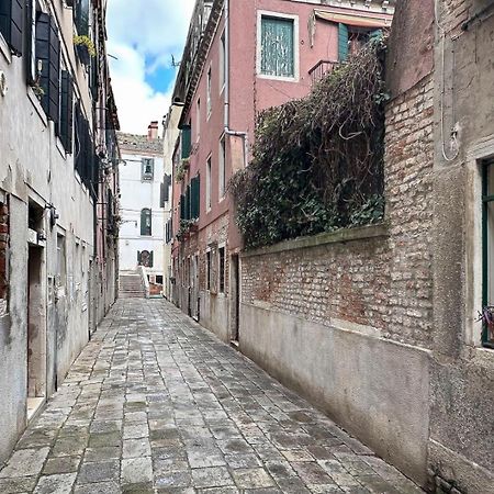 Historical Flat In Cannaregio, Venezia Eksteriør billede