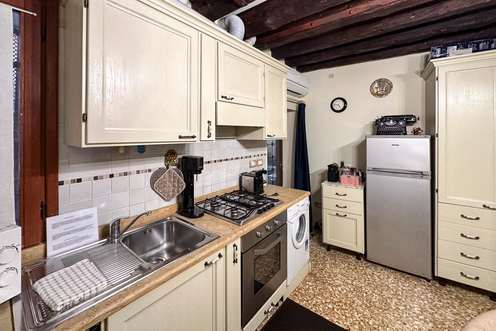 Historical Flat In Cannaregio, Venezia Eksteriør billede